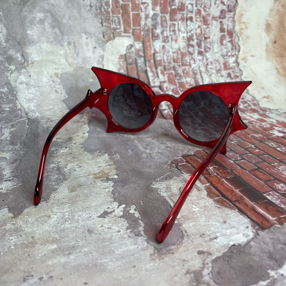 Big Red Bat Wing Glasses - Picture 3 of 3